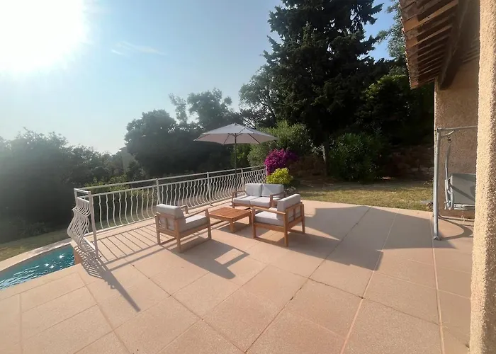 Дом отдыха Esterel Family House Cote D'azur Сен-Рафаэль